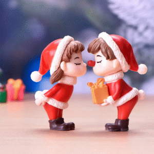 mini-christmas-couple-figurine-set