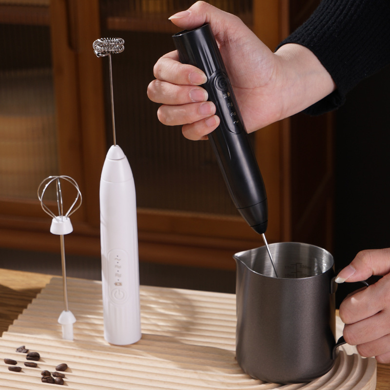 Portable Milk Frother: Perfect for Coffee Lovers at Home 4 Portable Milk Frother: Perfect for Coffee Lovers at Home - Image 4